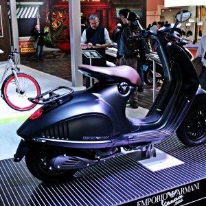 Vespa  Emporio Armani