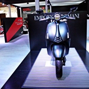 Vespa 946 Armani 125 - Auto Expo 2016