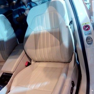 new skoda superb front seat