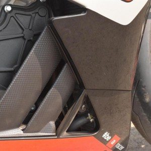 Aprilia RSV RF engine vents