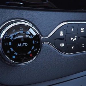 Renault Duster HVAC control