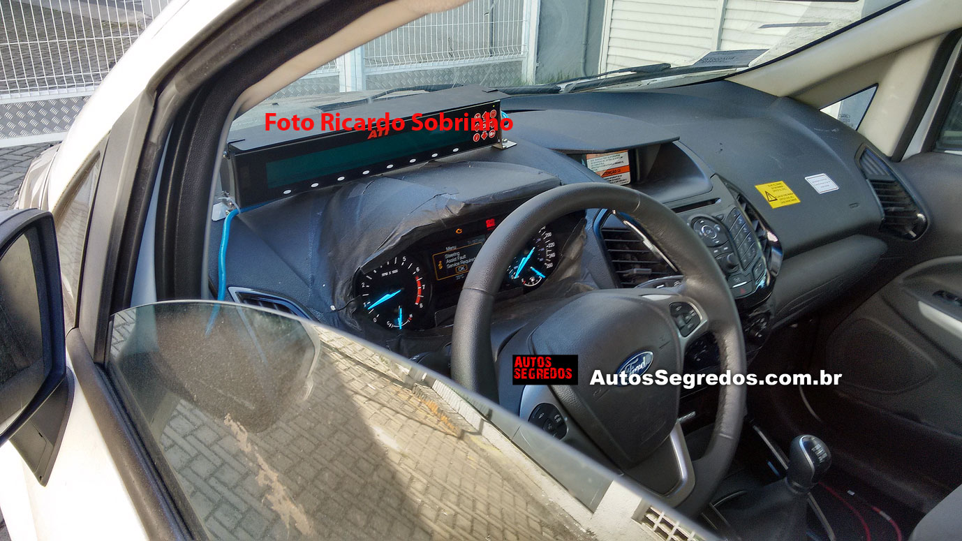 2017 Ford Ecosport facelift spy image (4)