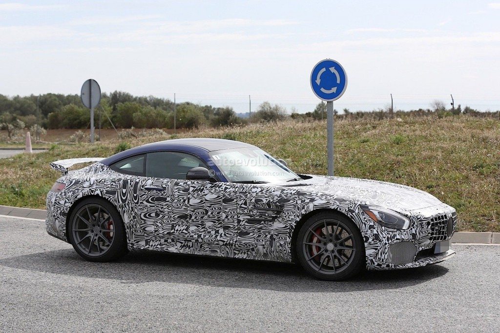 2017 Mercedes AMG GT R (3)