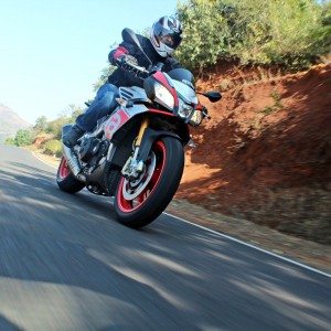 Aprilia Tuono V  Factory Review Action Shots