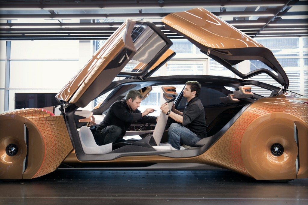 BMW Vision Next 100 (27)