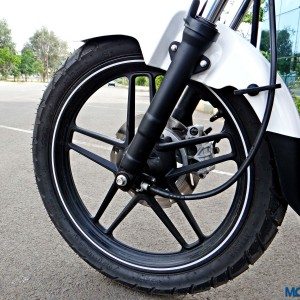 Bajaj V Review Details