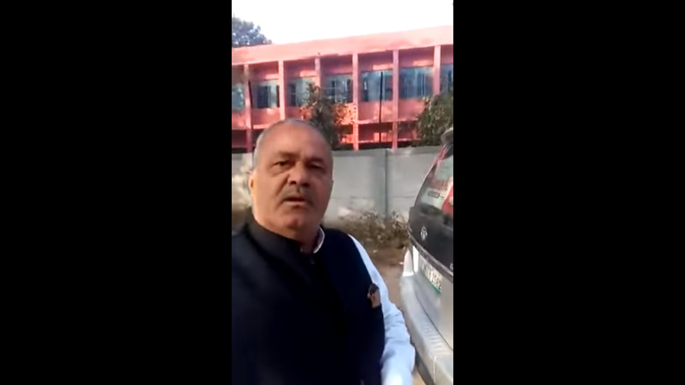 Delhi constable viral video 2