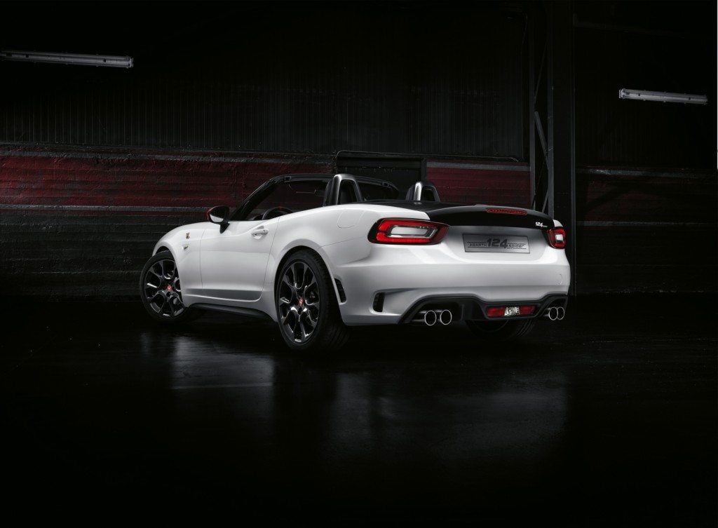 FIAT Abarth 124 Spider (10)