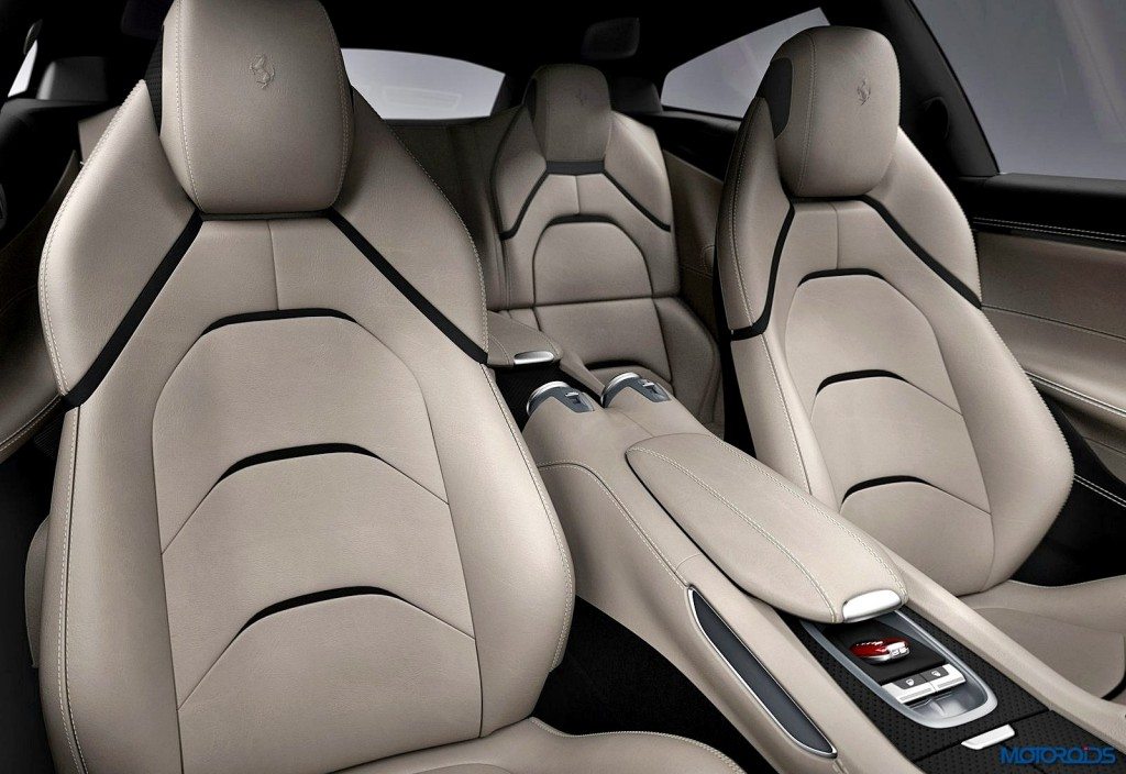 Ferrari GTC4 Lusso (9)