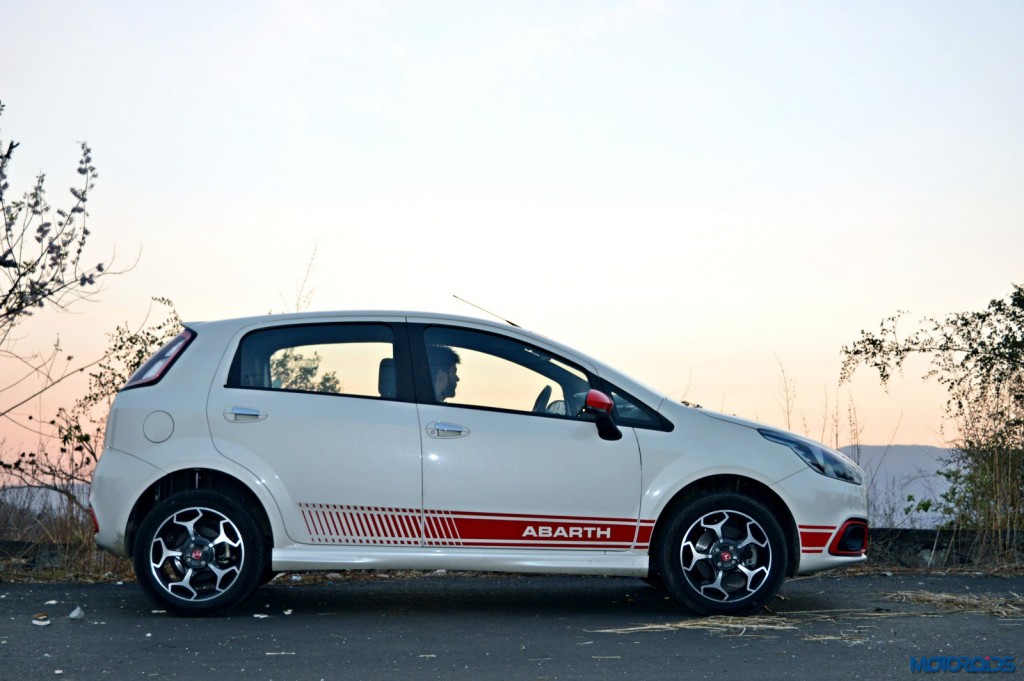 Fiat Punto Abarth side profile(36)