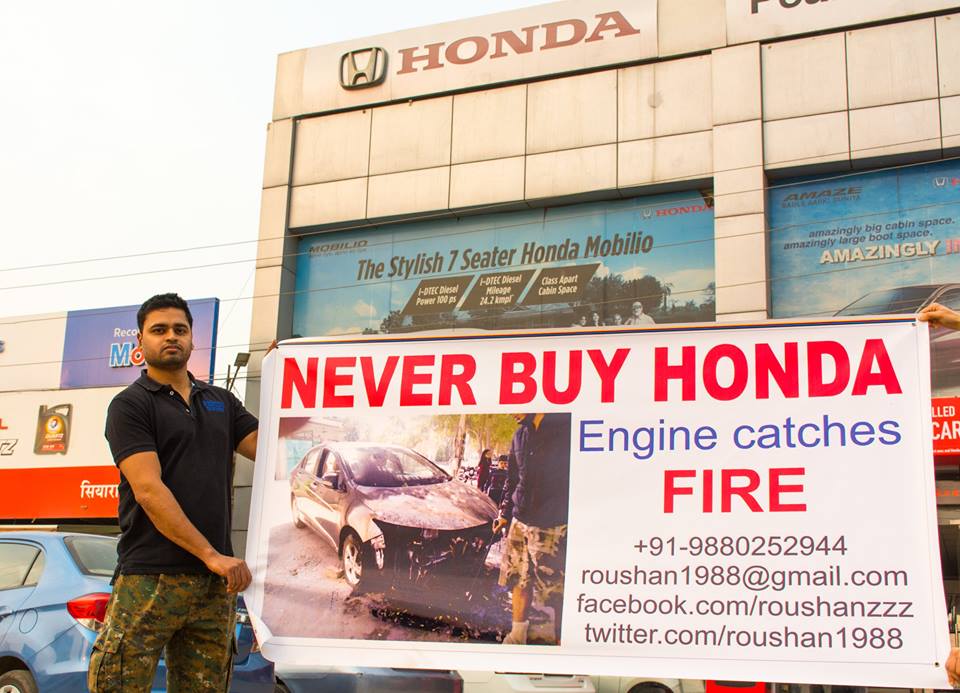 Honda city catches fire (1)