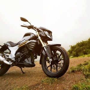 Mahindra Mojo