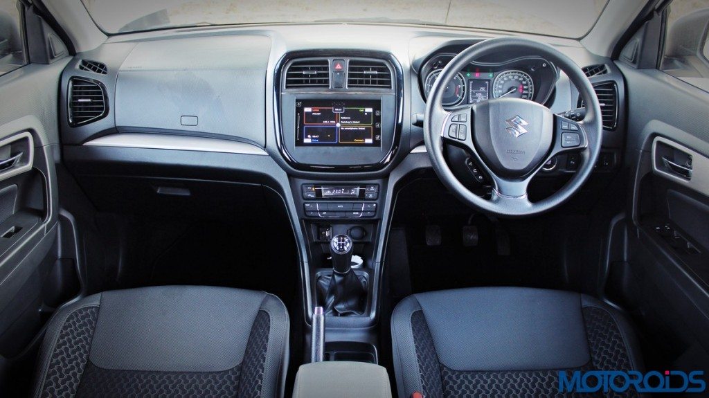 Maruti Suzuki Vitara Brezza Dashboard (2)