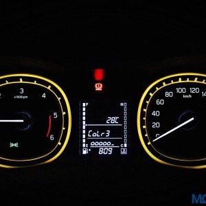 Maruti Suzuki Vitara Brezza Instrument Cluster