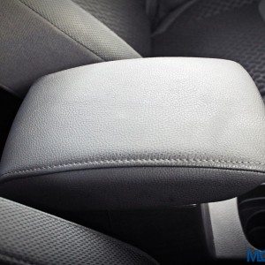 Maruti Suzuki Vitara Brezza sliding frontarm rest cum storage