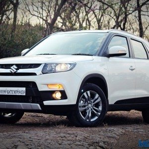 Maruti Suzuki Vitara Brezza white (5)