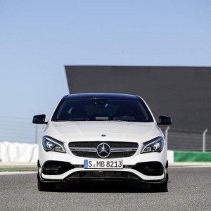 Mercedes Benz CLA class facelift