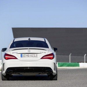 Mercedes Benz CLA class facelift