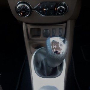 New  Renault Duster AMT shifter