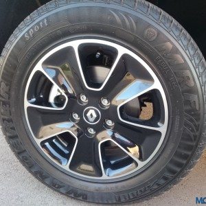 New  Renault Duster Gun metal alloy wheels