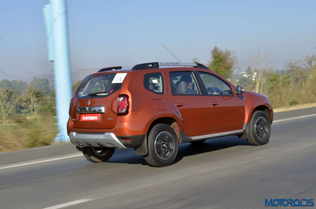 New 2016 Renault Duster In motion (6)