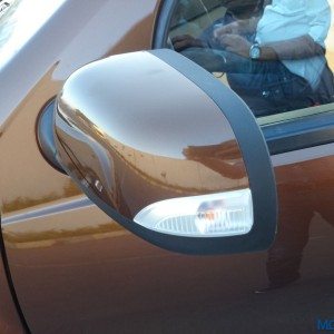 New  Renault Duster ORVM with indicator