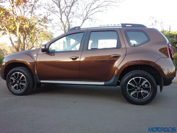 Renault Duster Easy R AMT Side view
