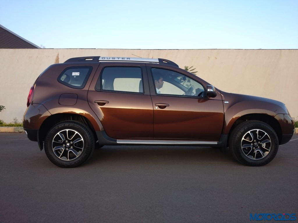 New 2016 Renault Duster side profile(27)