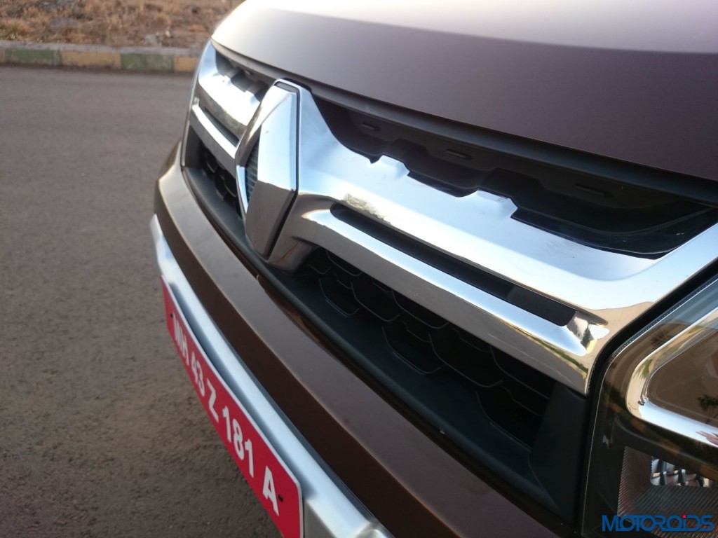 New 2016 Renault Duster wing slat grille (10)