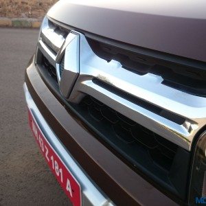 New  Renault Duster wing slat grille