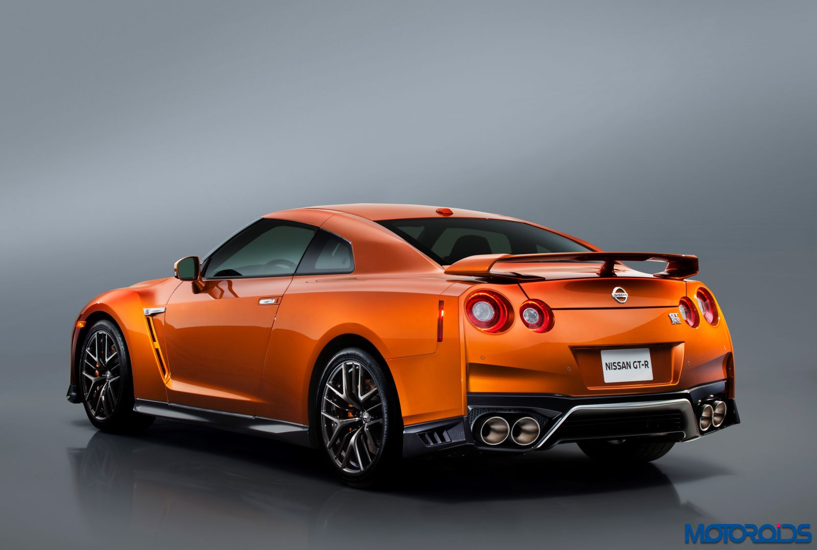 New 2017 Nissan GT-R - Exterior (6)