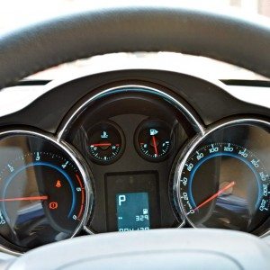 New Chevrolet Cruze Instrument Cluster