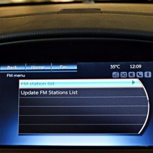 New Chevrolet Cruze MyLink infotainment system