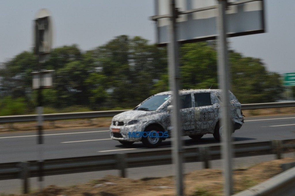 Tata Hexa Spy Pic (2)