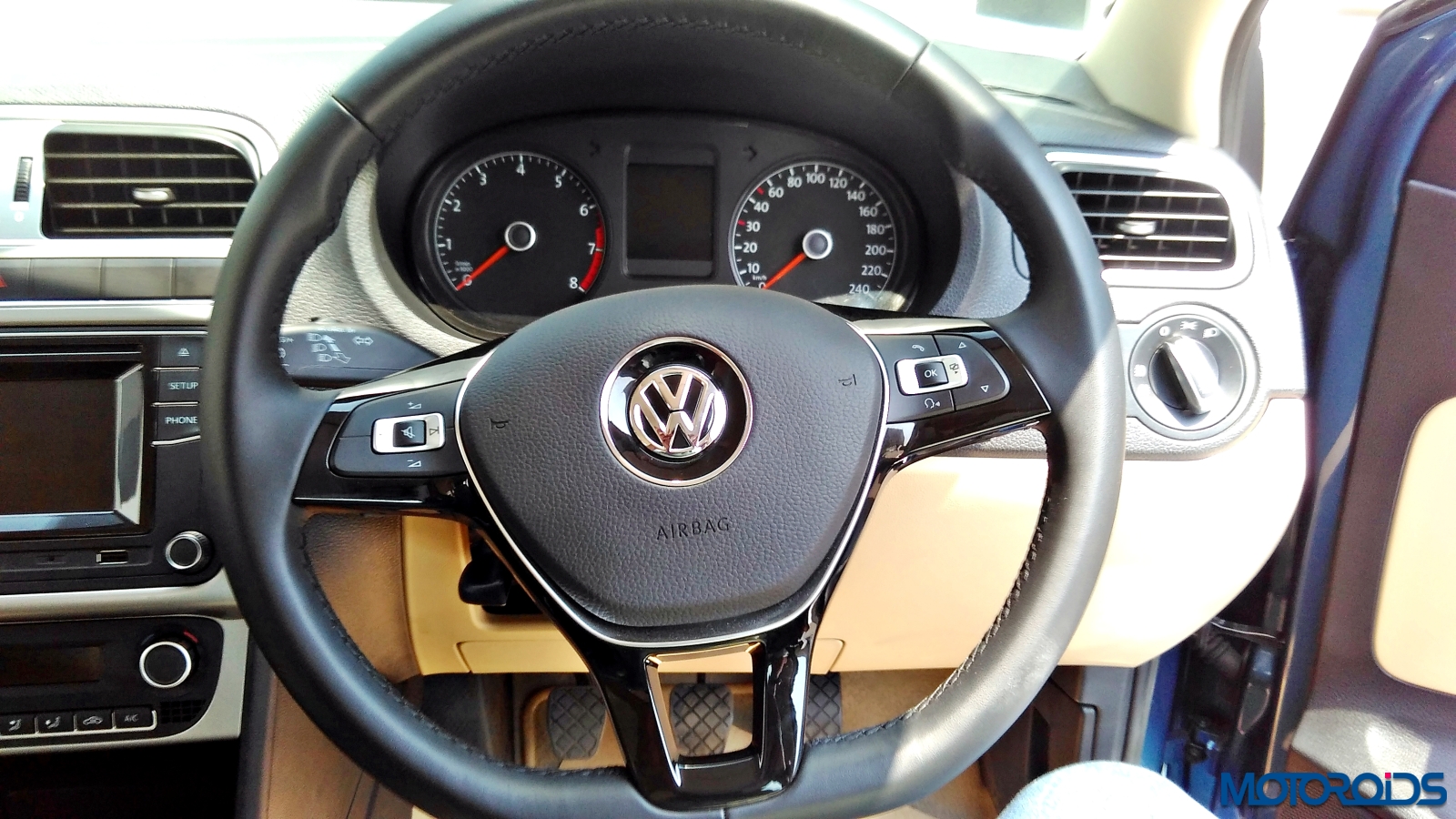 Volkswagen Ameo (27)