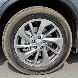 new  Nissan X Trail Hybrid India wheels