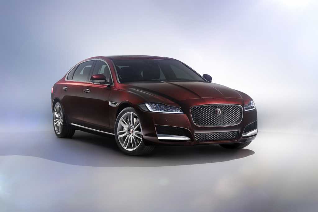 2016 Jaguar XFL (2)