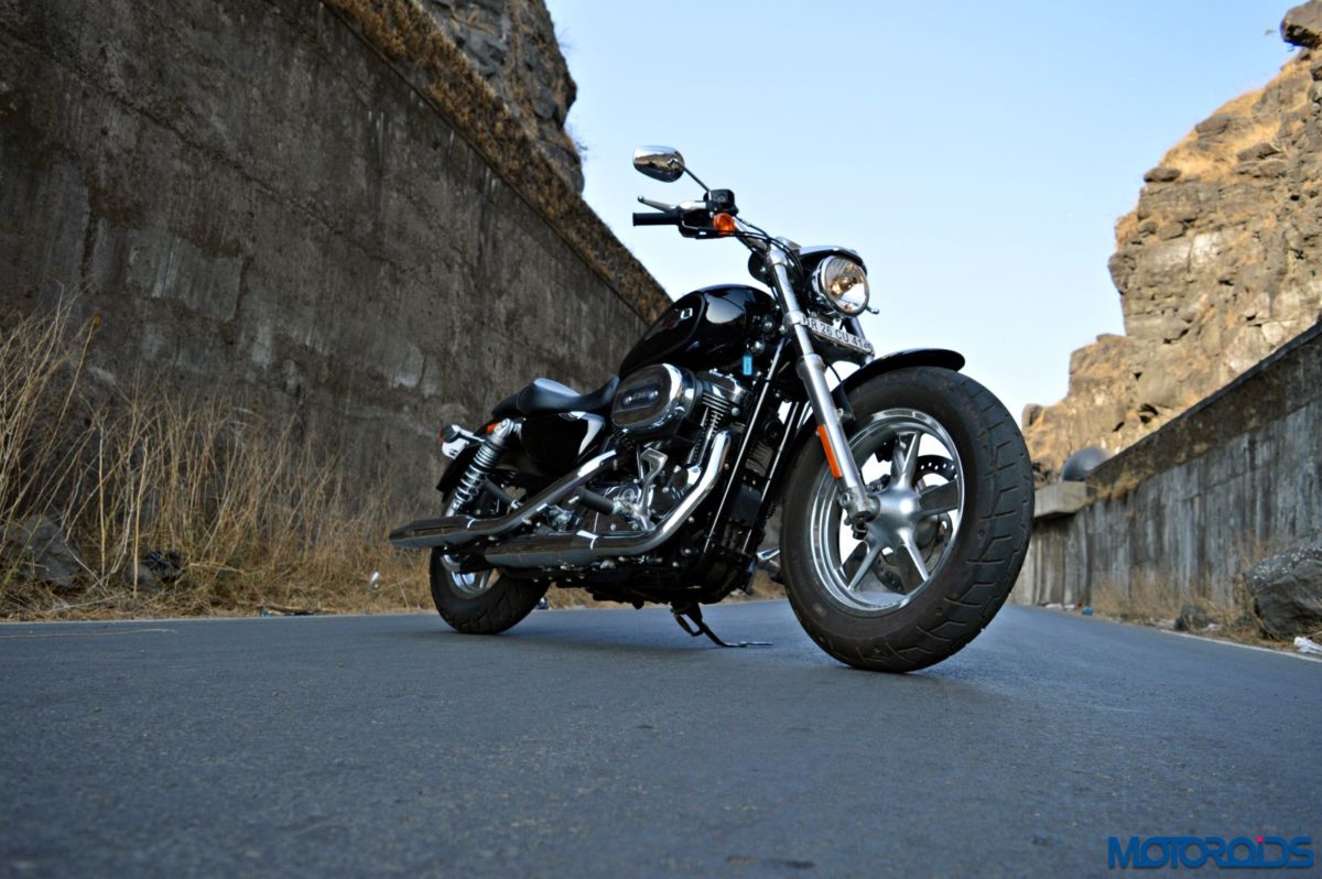 Harley Davidson  Custom Review Still Shots