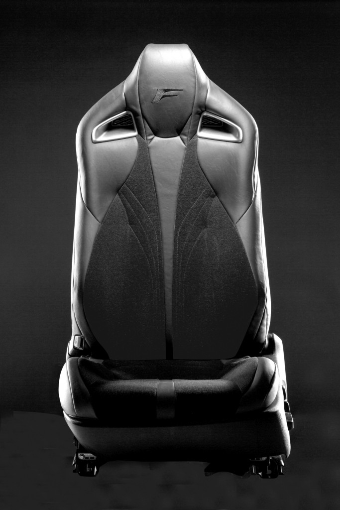 Lexus V-LCRO seat technology (2)