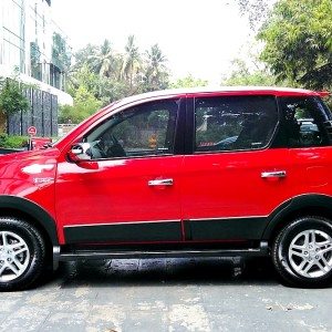 Mahindra NuvoSport asseccories