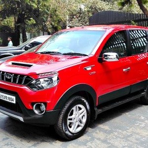 Mahindra NuvoSport asseccories