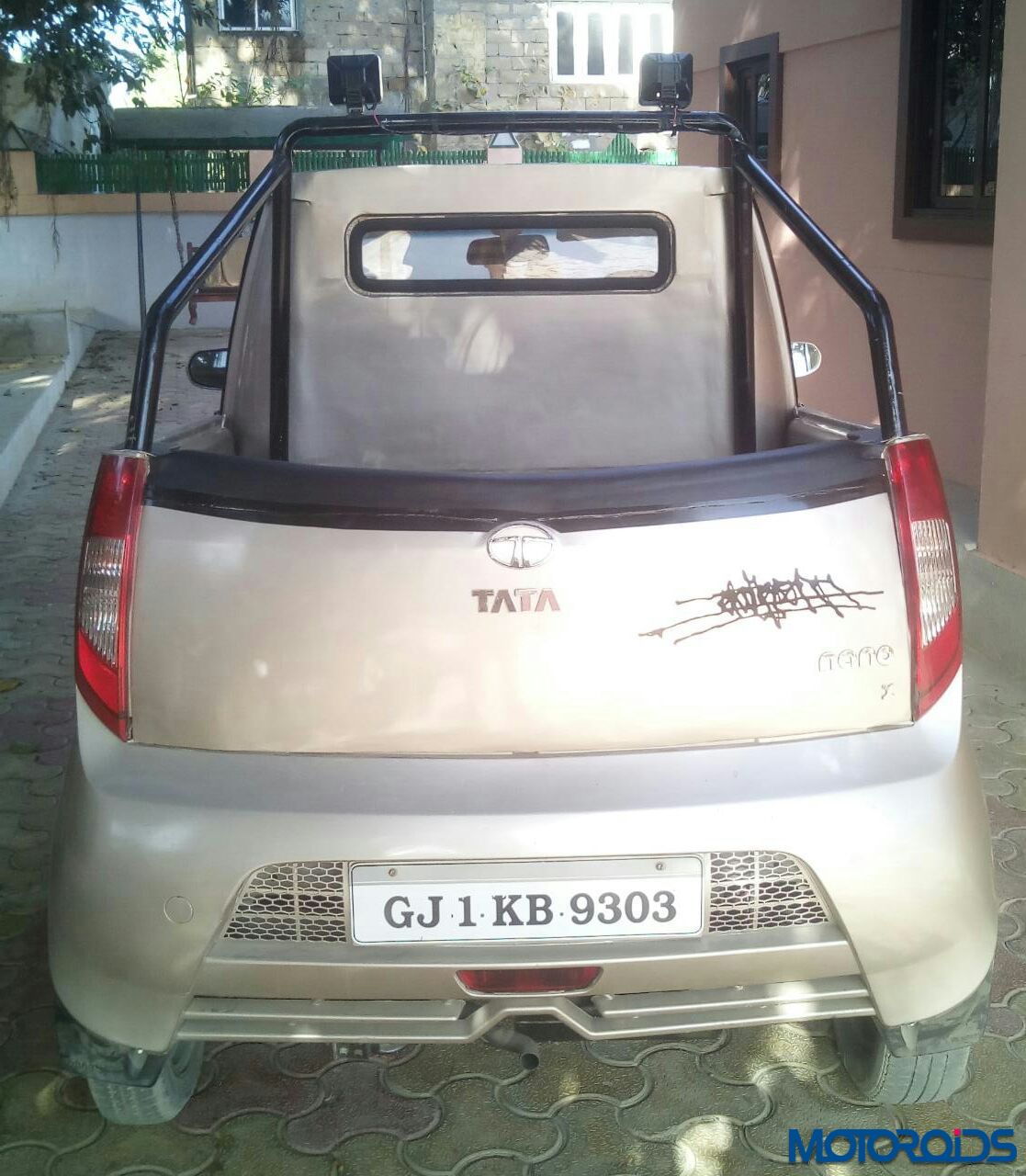 Modified Tata Nano Pick-up (1)