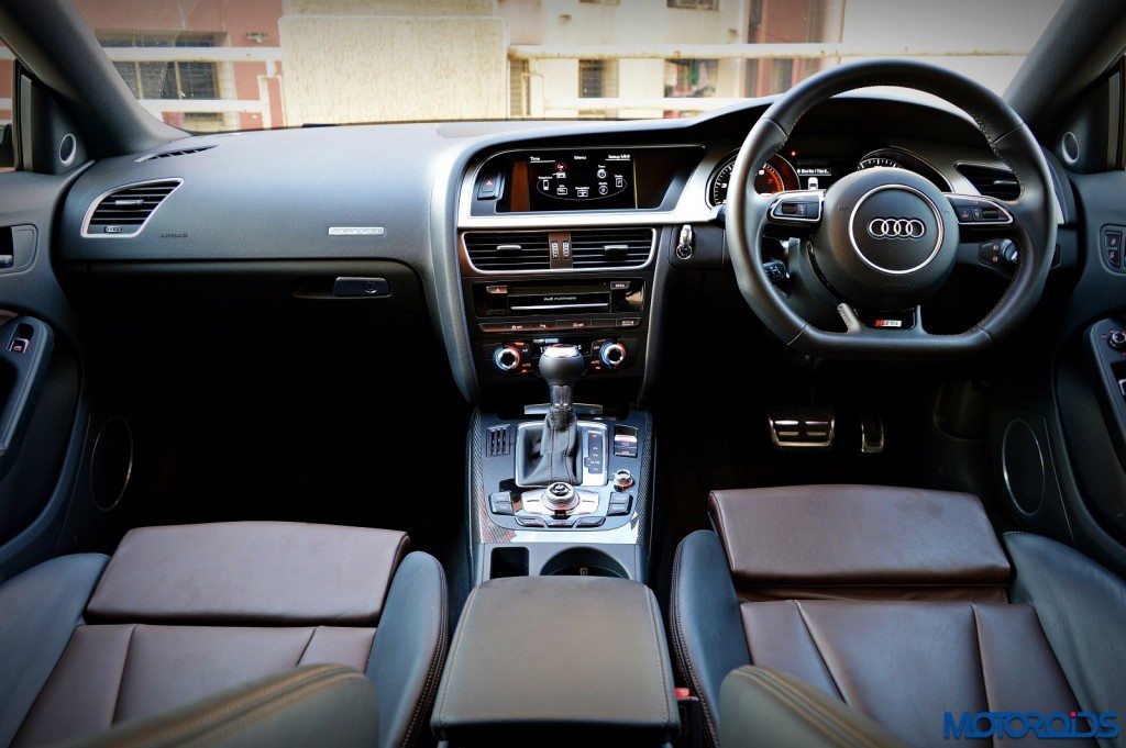 New 2016 Audi S5 dashboard (2)