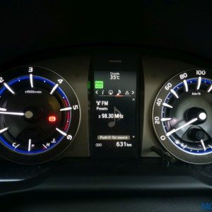 New Toyota Innova Crsyta MID