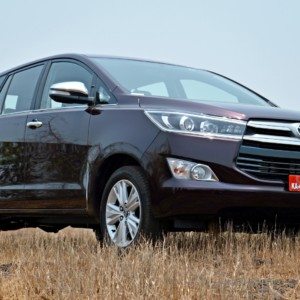 NewToyotaInnovaCrysta()