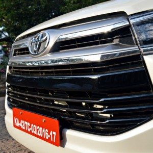 New Toyota Innova Crysta front grille