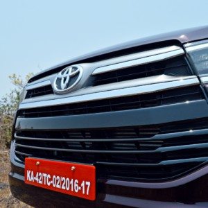 New Toyota Innova Crysta front grille