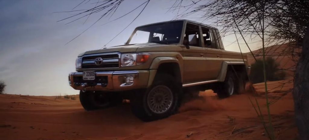 Toyota Land Cruiser 6x6 (5)