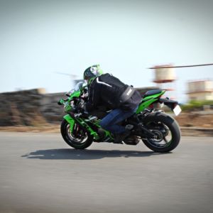 Kawasaki Ninja ZX R Review Action Shots