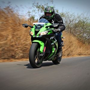 Kawasaki Ninja ZX R Review Action Shots